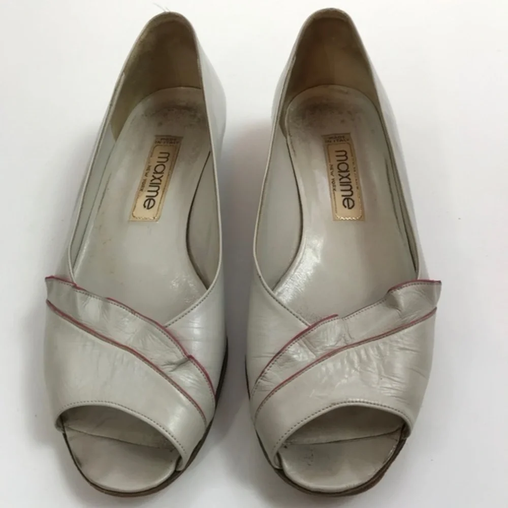 Vintage Ruffle Peep-Toe Flats‎